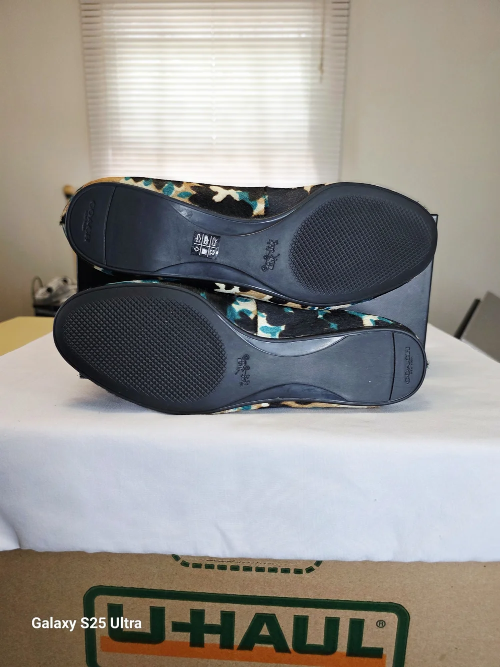 COACH Lara Scattered Leaf Haircalf Ballet Flats In Walnut Multi  Size 7B